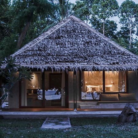 Coral Eye Boutique Resort And Marine Outpost Likupang Kültér fotó